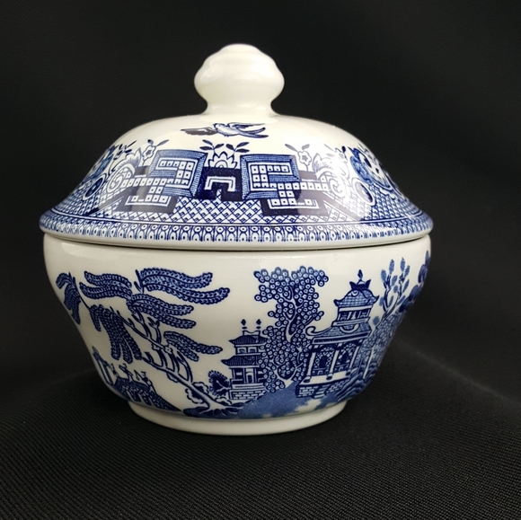 Churchill Other - Churchill Sugar Bowl - Blue Willow